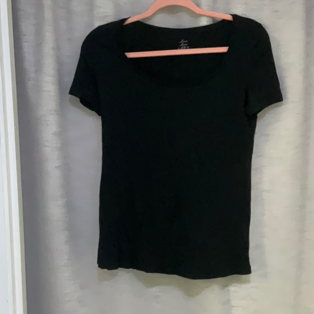 🍋Loft Black Short Sleeve Tee.  Size XS